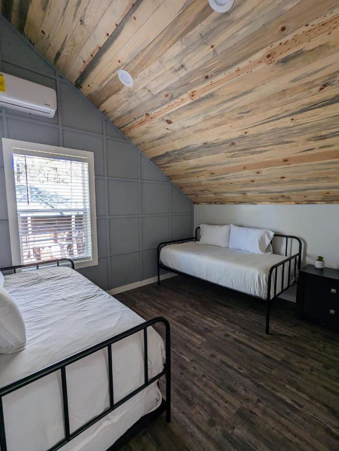 Hillside Hangout 3bd/2ba, Elevated Deck Sunsets Pinetop-Lakeside