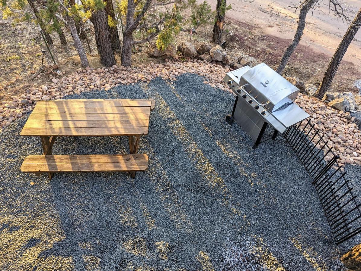 Hillside Hangout 3bd/2ba, Elevated Deck Sunsets * Pinetop-Lakeside